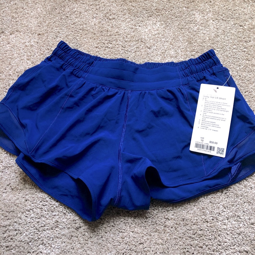 NWT Lululemon shorty Hot Short size 10